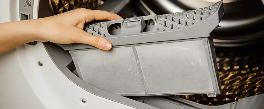 Signs Of A Clogged Dryer Lint Trap in Ashland, Kentucky